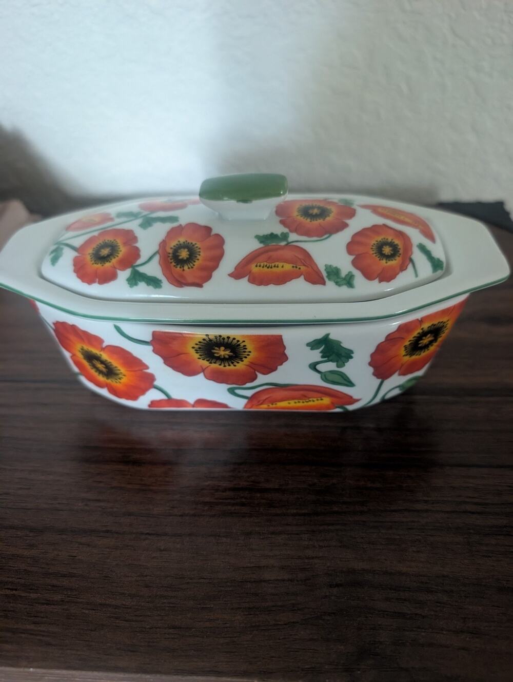 Vintage Cook Street Red Poppy 3 Piece Butter Boat with Lid US Patent No 6,244,06